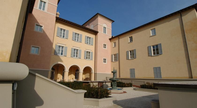 Matilde Di Canossa Golf Spa & Hotel Resort Reggio Emilia Exterior foto